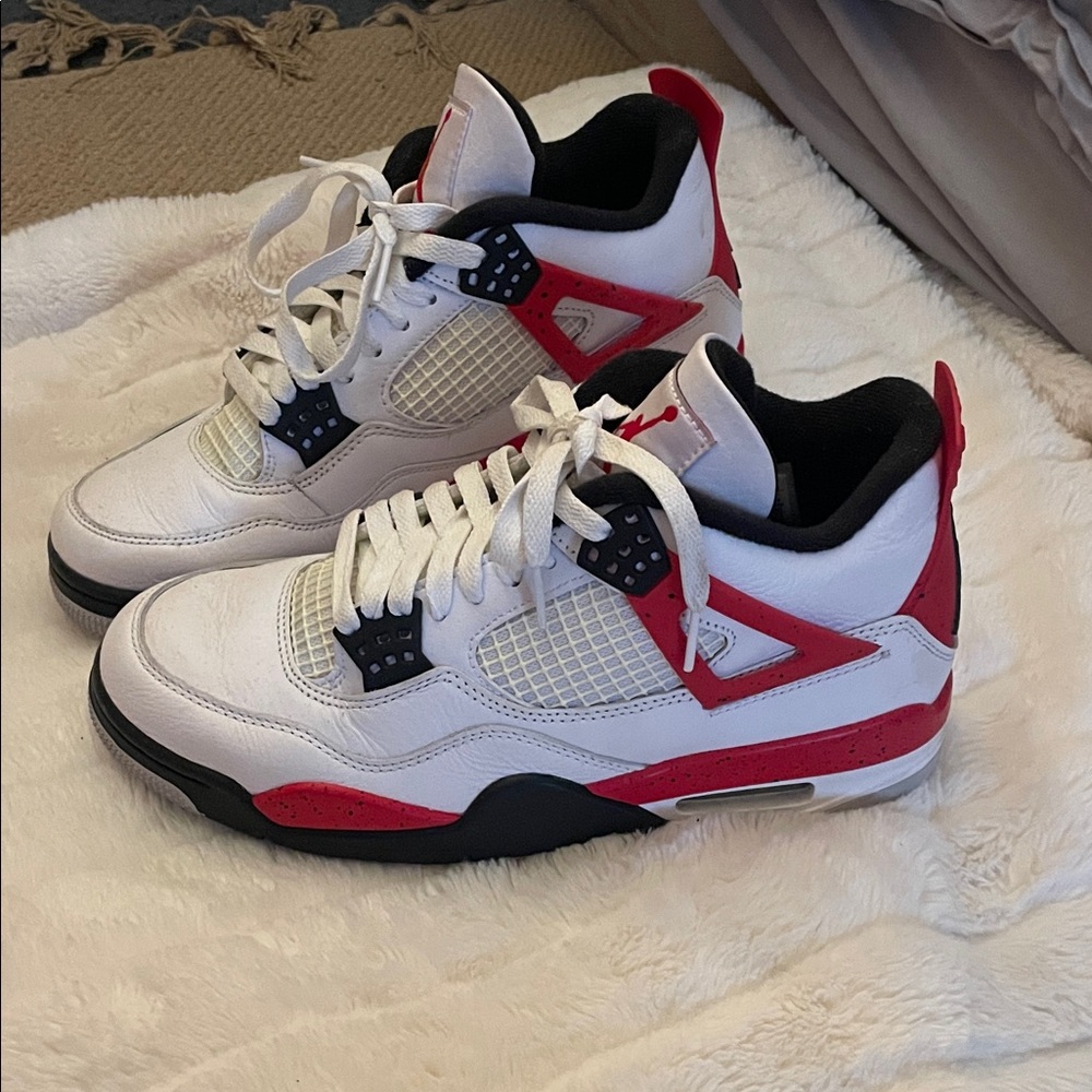 Nike Women's Sneakers - White and Red